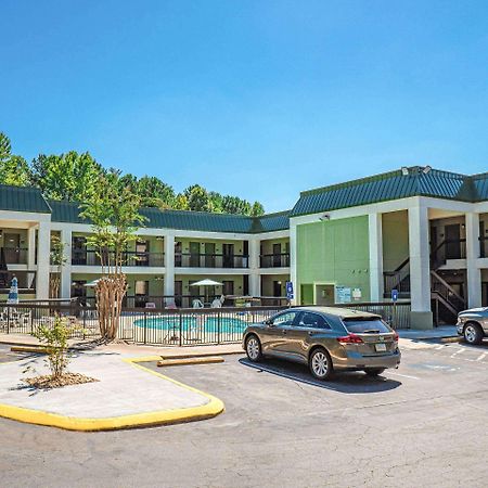 Quality Inn & Suites Near Six Flags - Austell Εξωτερικό φωτογραφία