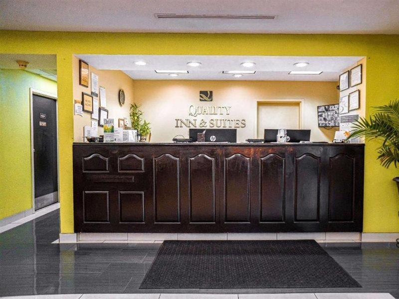 Quality Inn & Suites Near Six Flags - Austell Εξωτερικό φωτογραφία