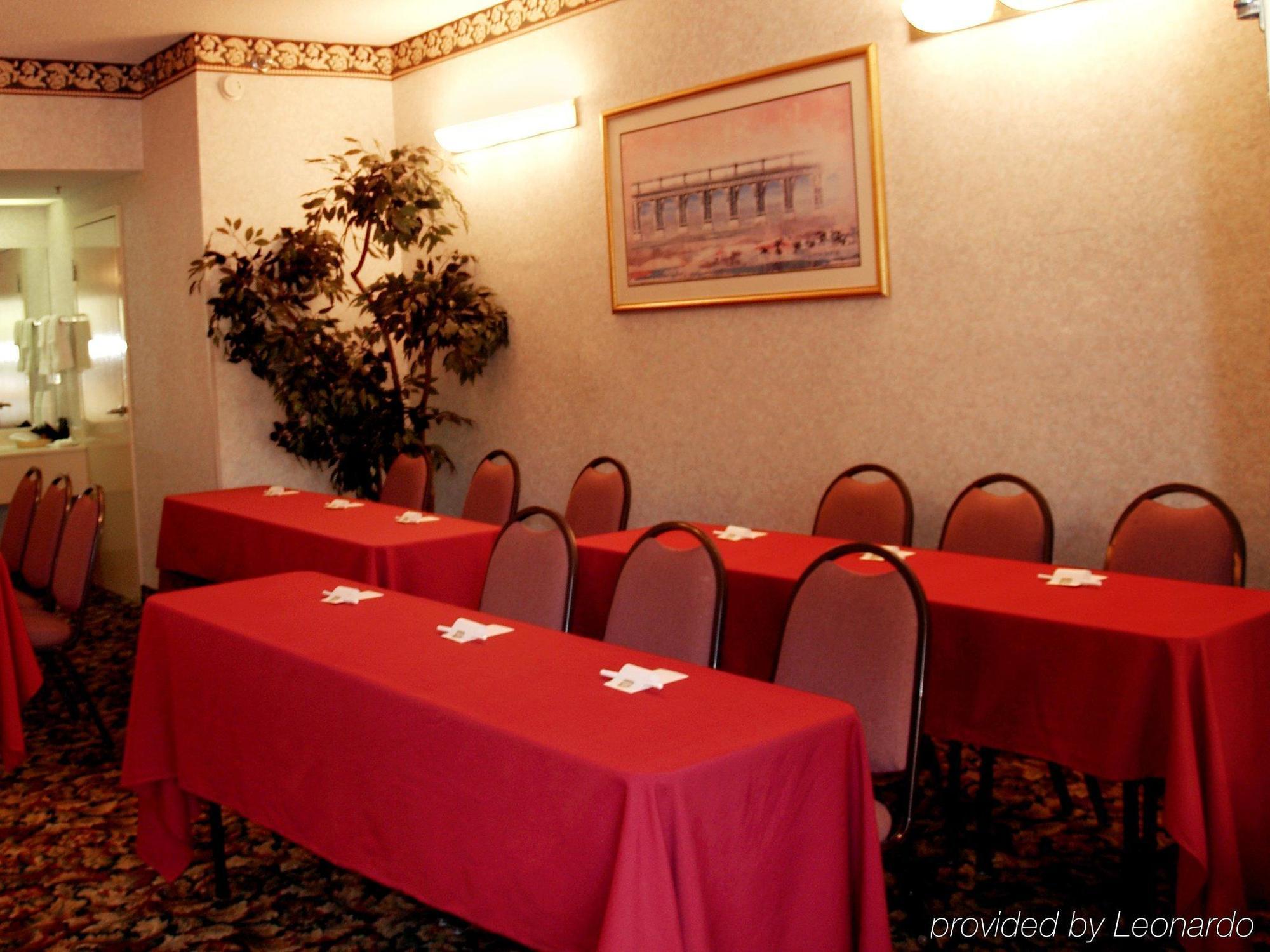 Quality Inn & Suites Near Six Flags - Austell Εξωτερικό φωτογραφία